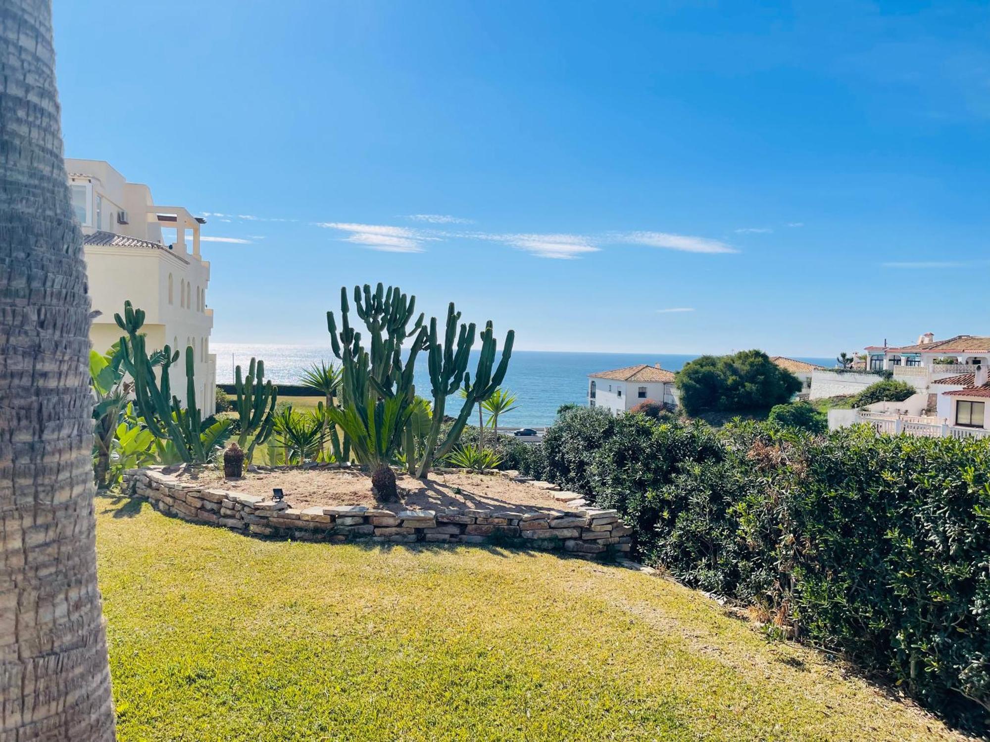 El Faro La Cala Gorgeous 2 Bedroom Apartment With Stunning Gardens, Pools And Sea Views מראה חיצוני תמונה