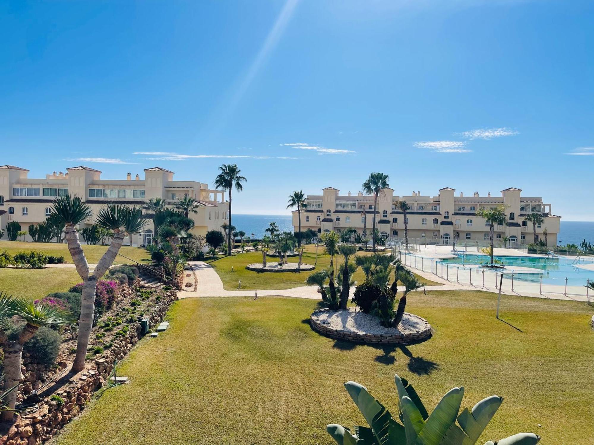 El Faro La Cala Gorgeous 2 Bedroom Apartment With Stunning Gardens, Pools And Sea Views מראה חיצוני תמונה