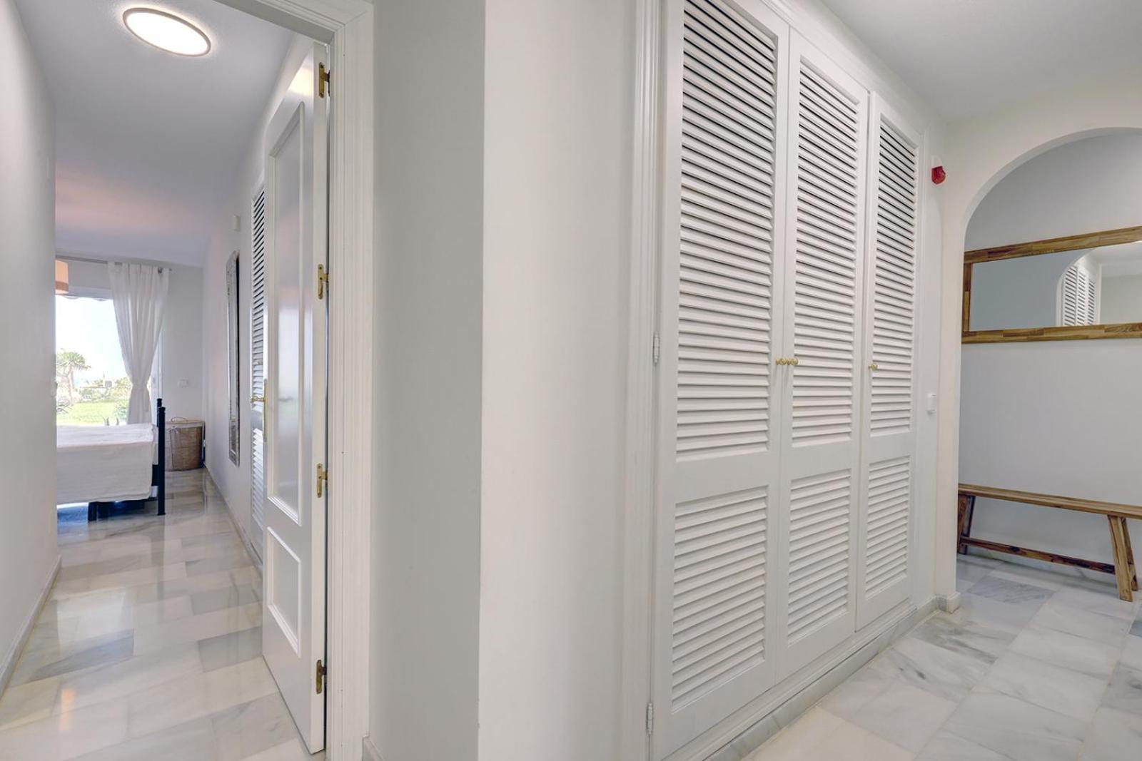El Faro La Cala Gorgeous 2 Bedroom Apartment With Stunning Gardens, Pools And Sea Views מראה חיצוני תמונה