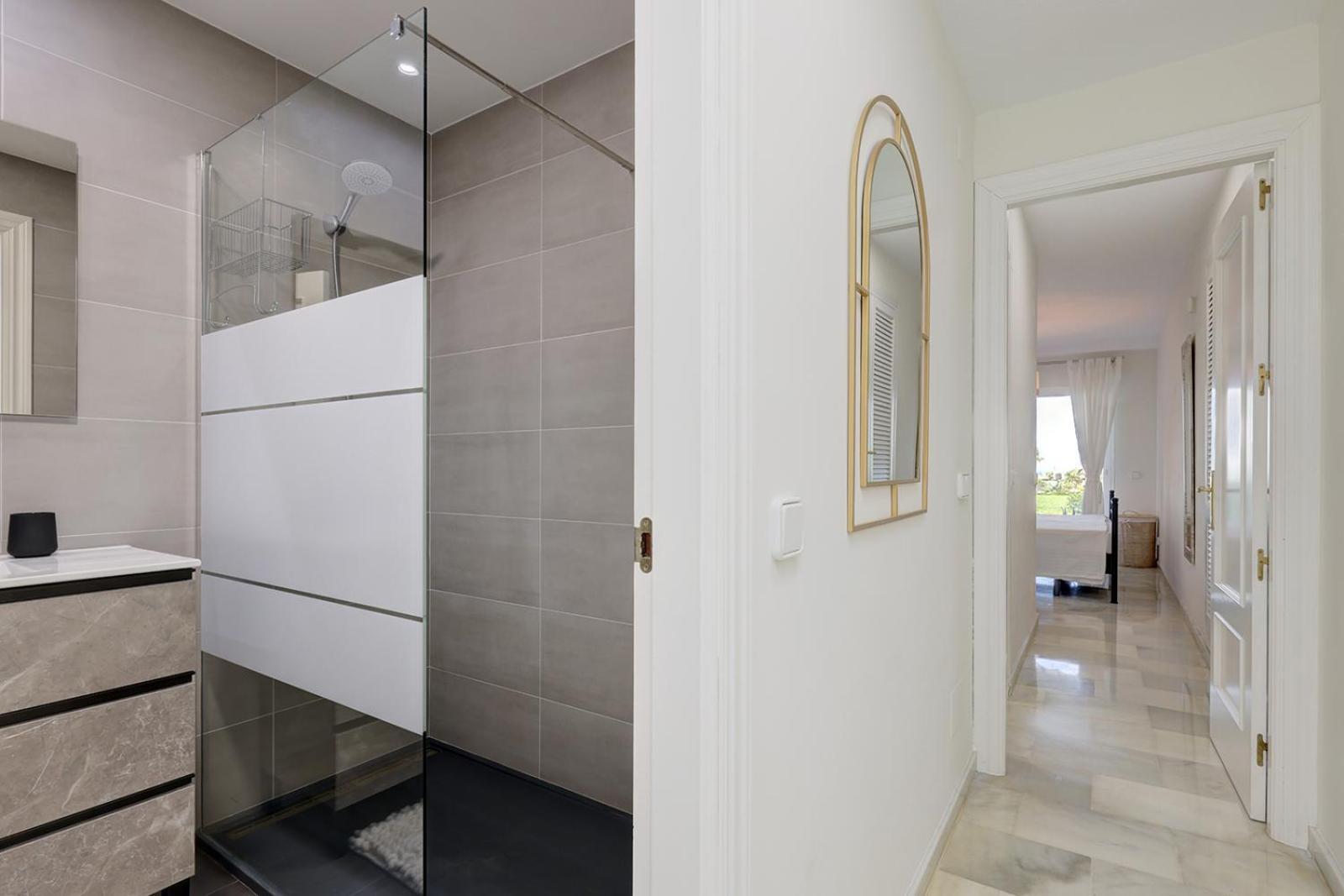El Faro La Cala Gorgeous 2 Bedroom Apartment With Stunning Gardens, Pools And Sea Views מראה חיצוני תמונה