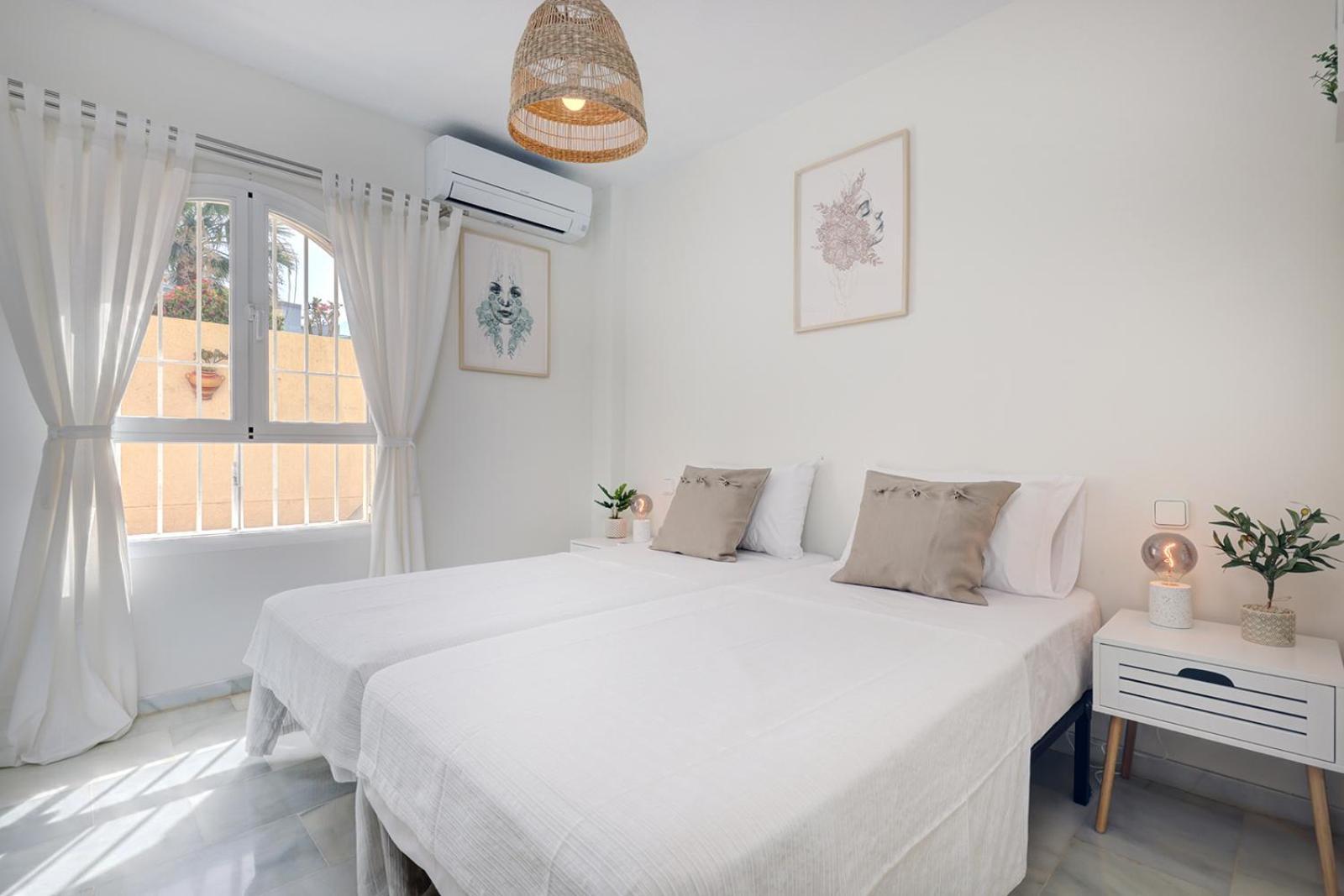 El Faro La Cala Gorgeous 2 Bedroom Apartment With Stunning Gardens, Pools And Sea Views מראה חיצוני תמונה