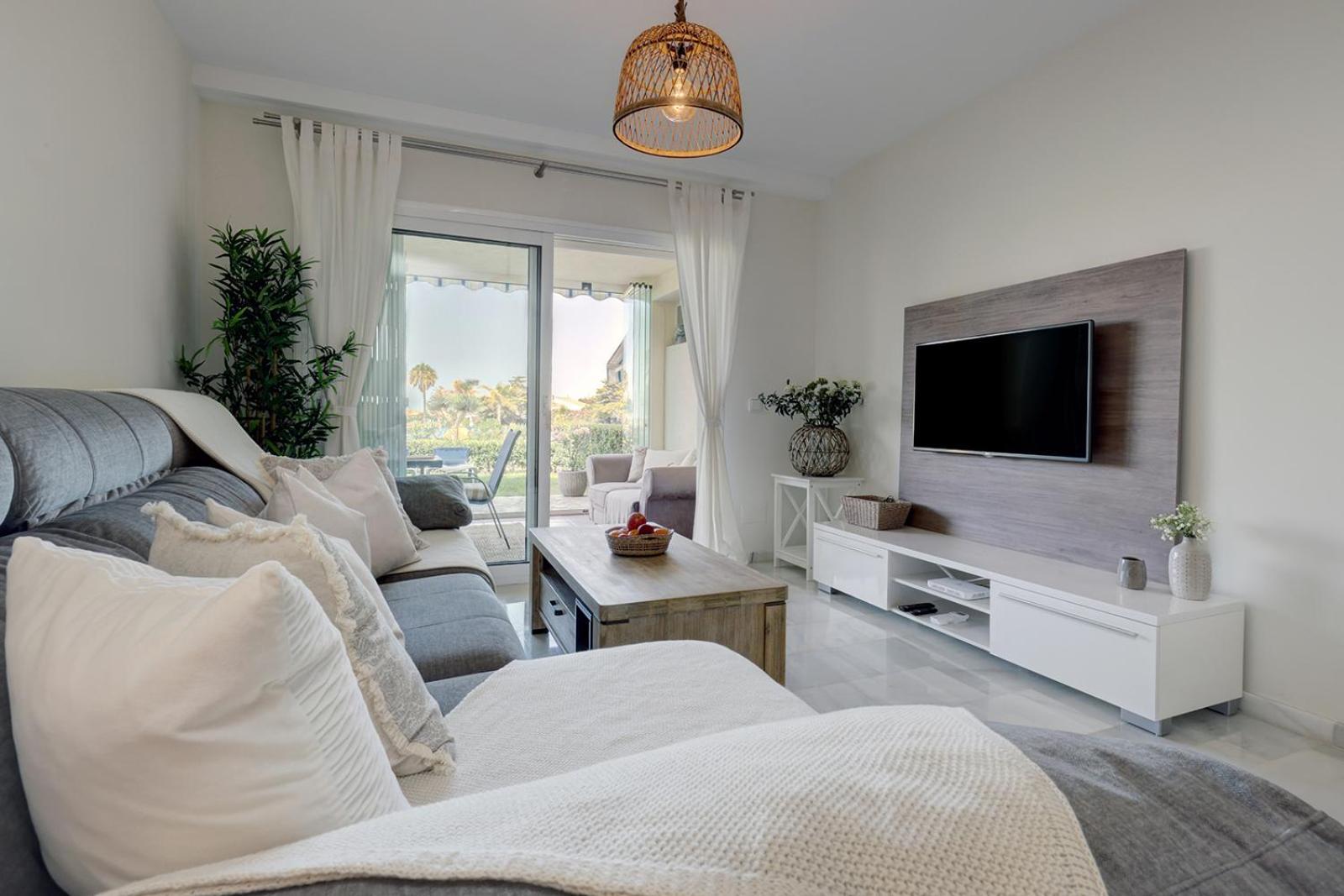 El Faro La Cala Gorgeous 2 Bedroom Apartment With Stunning Gardens, Pools And Sea Views מראה חיצוני תמונה